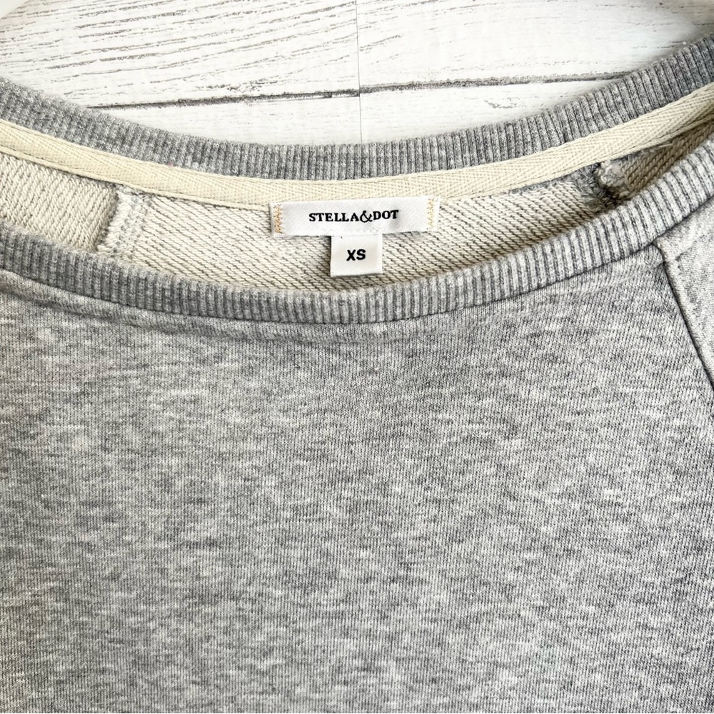 Stella & Dot Madison Pullover - Picture 4 of 11